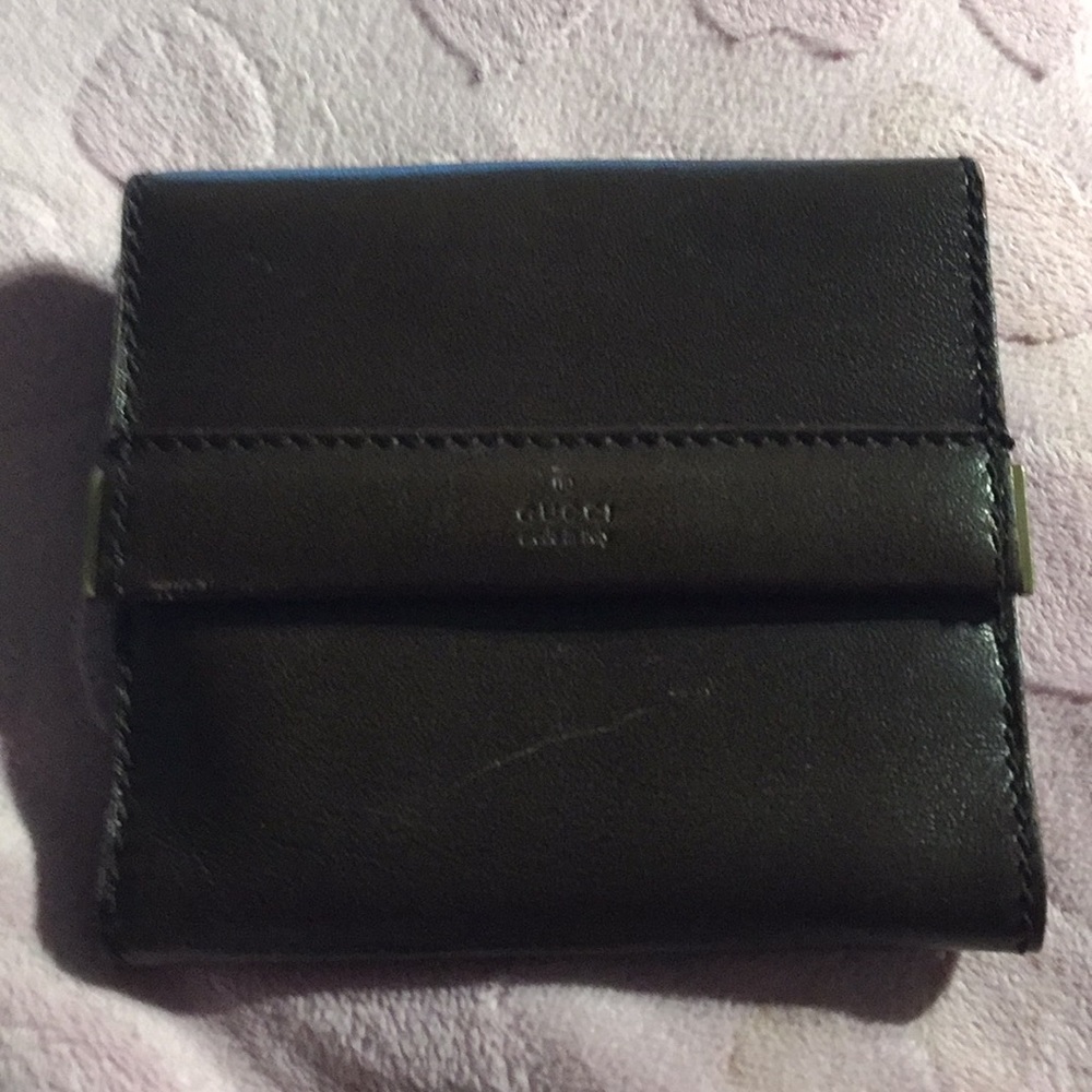 Women’s Brown leather Gucci wallet/FINAL REDUCTION